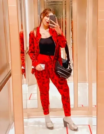 high profile Agra call girl